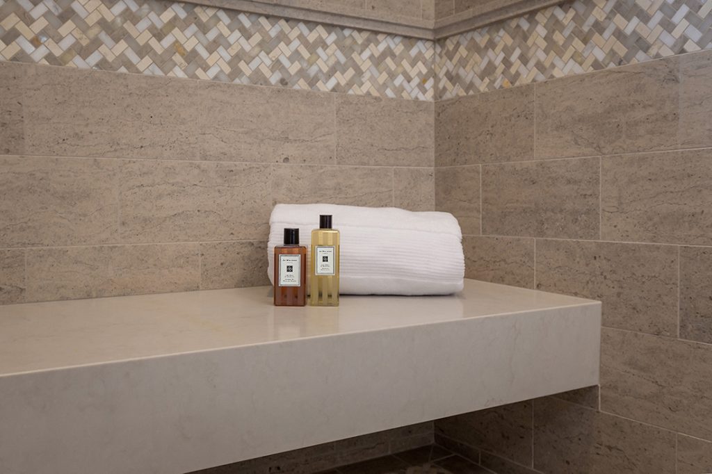 using natural stone in bathroom