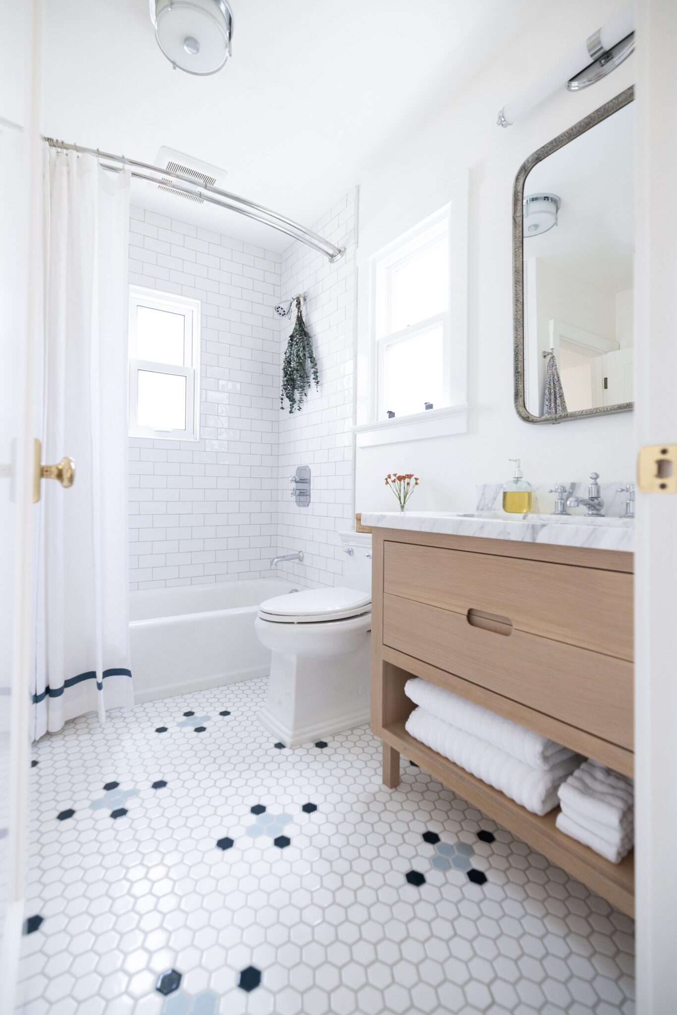 Historic Home Renovations: Modernize & Preserve Character