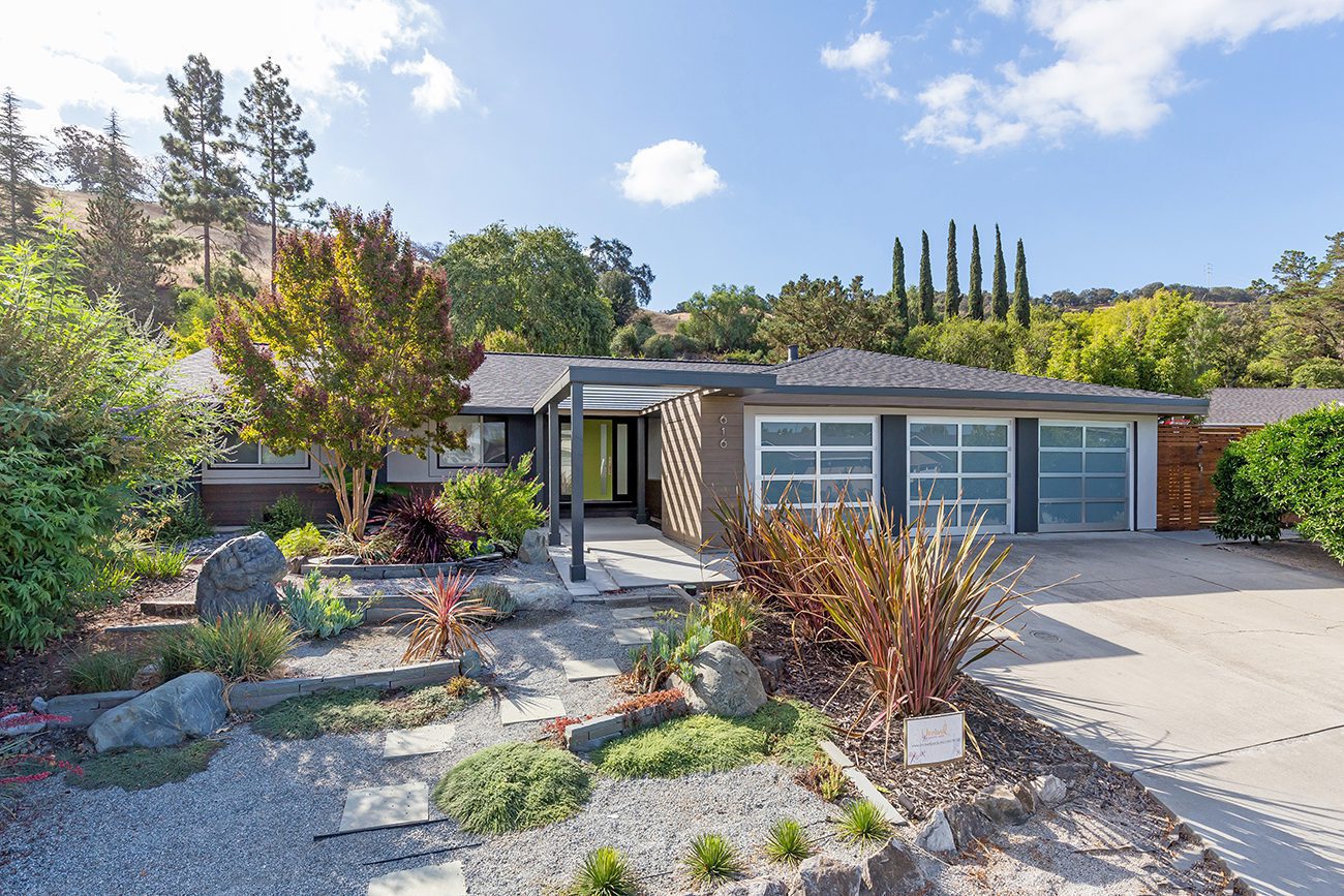 Silicon Valley modern exterior design project highlighting enhanced curb appeal